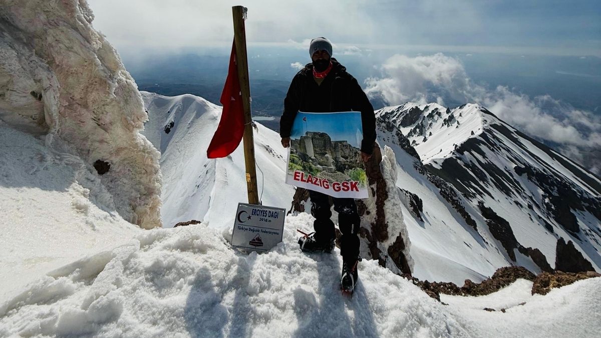 Genç Sporcu Erciyes'e Tırmanmak Için 430 Kilometre Uzaklıktan Geldi! 8 Saatte Tamamladı (1)