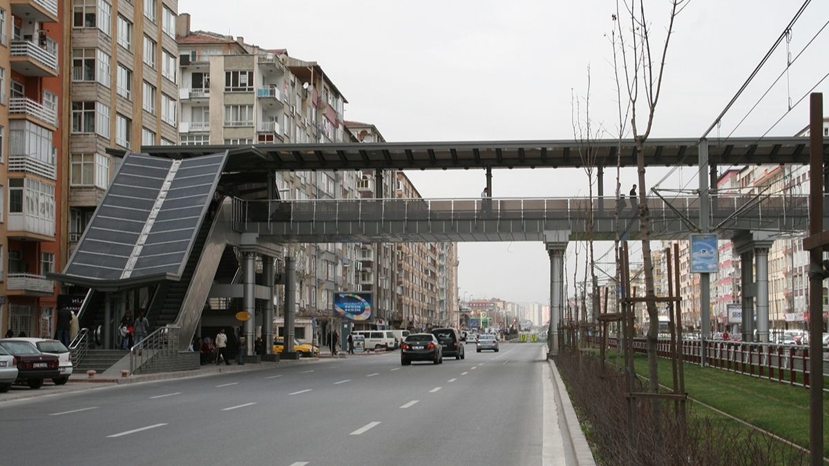 Kayaseri'de Alt Ve Üst Geçitler Yeterli Mi (1)