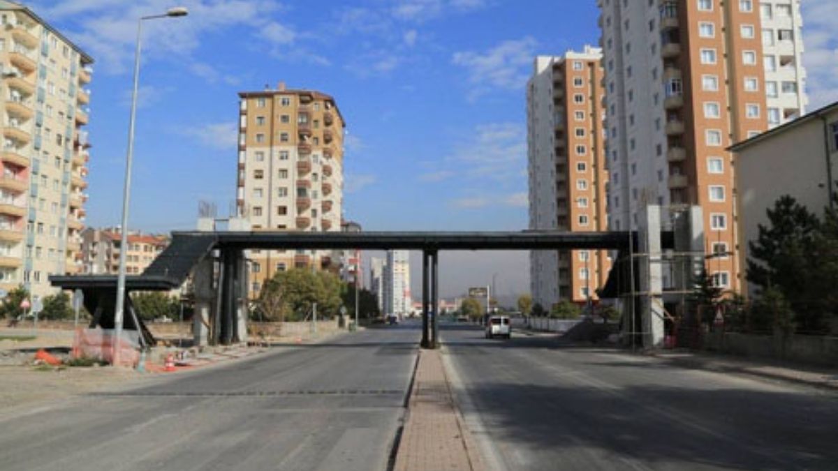 Kayaseri'de Alt Ve Üst Geçitler Yeterli Mi (2)