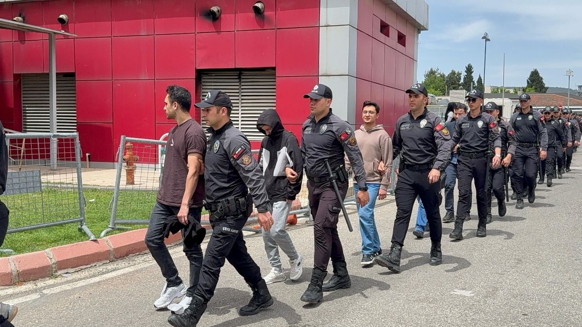 Kayseri Dahil 47 Ilde Fetö Operasyonu Düzenlenmişti! Ünlü Iş Insanı Da Tutuklandı (2)