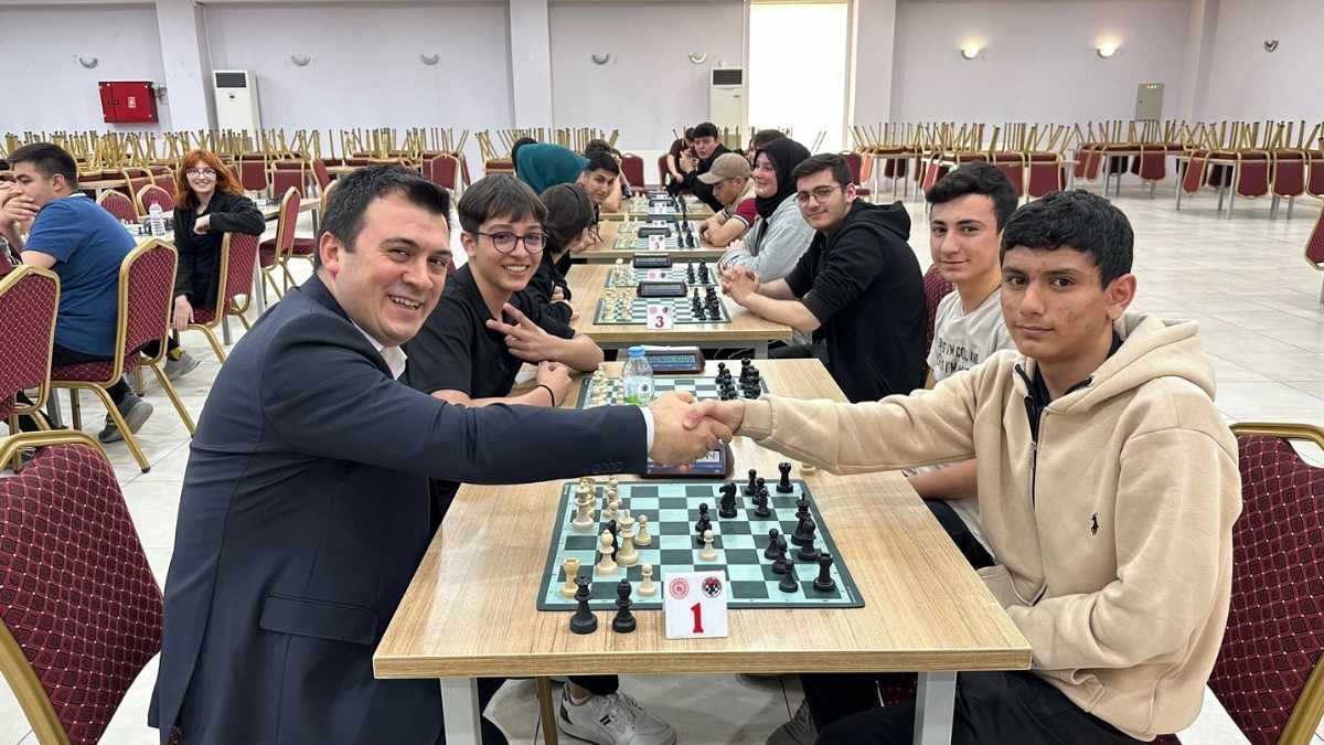 Kayseri Içi Değişim! Yeşilhisar Kaymakamı Bakın Hangi Ilçeye Görevlendirildii (1)