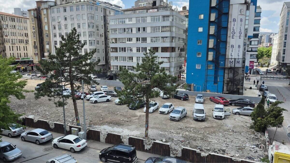 Kayseri Öğretmenevi Otopark (2)-1