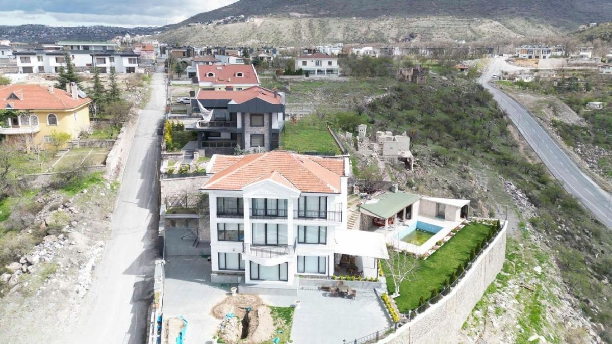 Kayseri Özel Tasarım Villa (1)