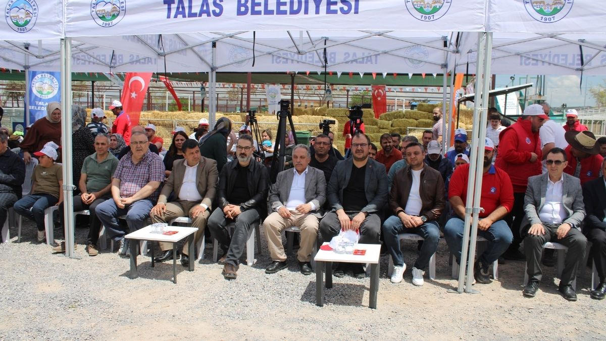 Kayseri’de Böyle Güzellik Görülmedi Herkes Telefona Sarıldı! (3)
