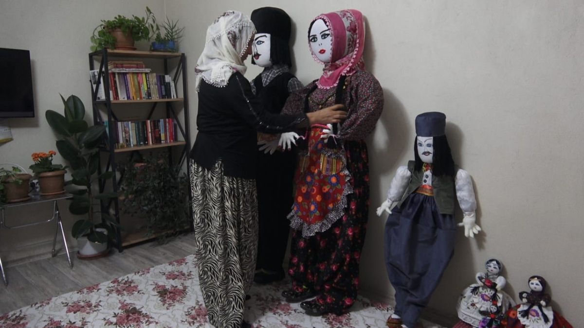 Kayseri'de Insan Boyunda Dev Bez Bebekler! Turistlerin Ilgi Odağı Oldu (3)