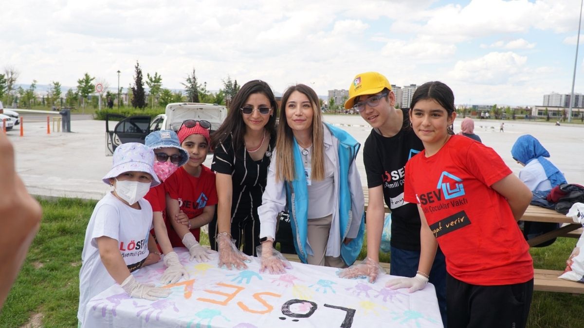 Kayseri'de Uçurtmalar Bu Kez Onlar Için Havalandı! (2)
