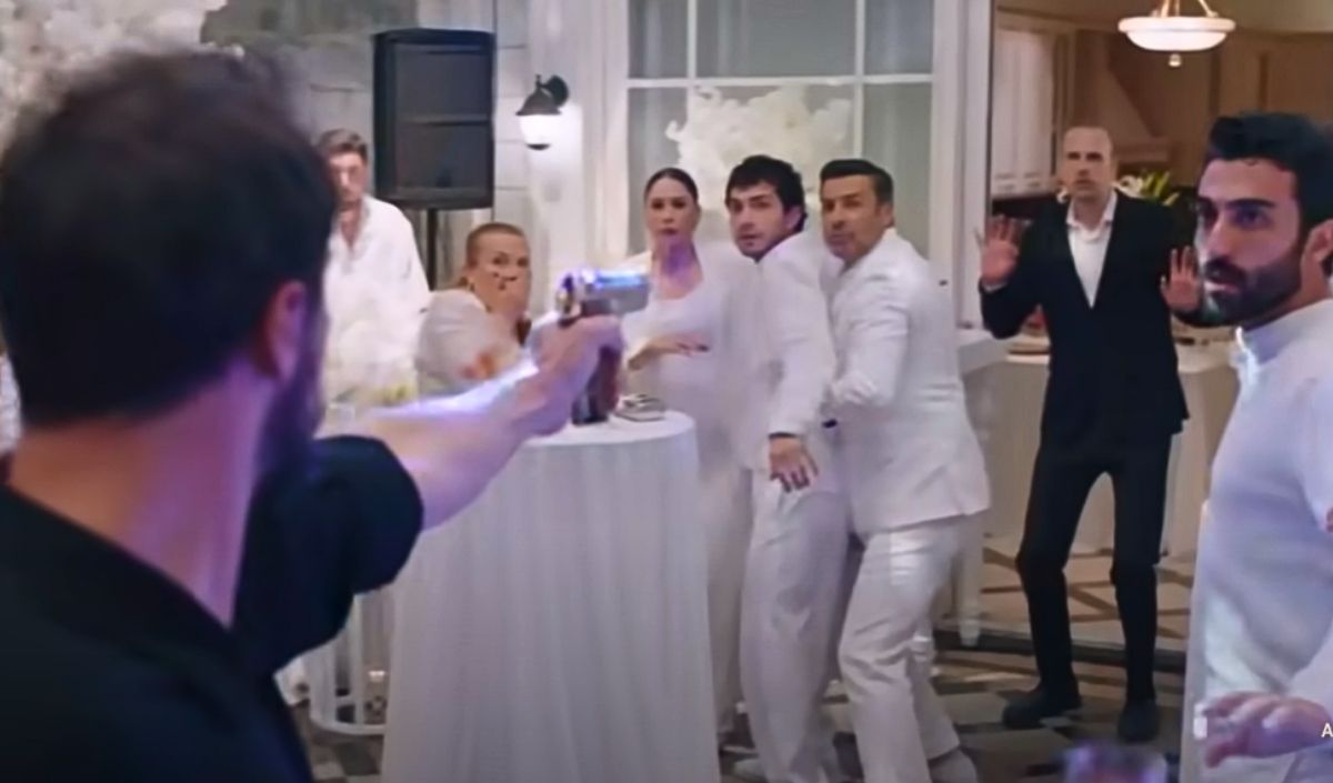 Kızılcık Şerbeti