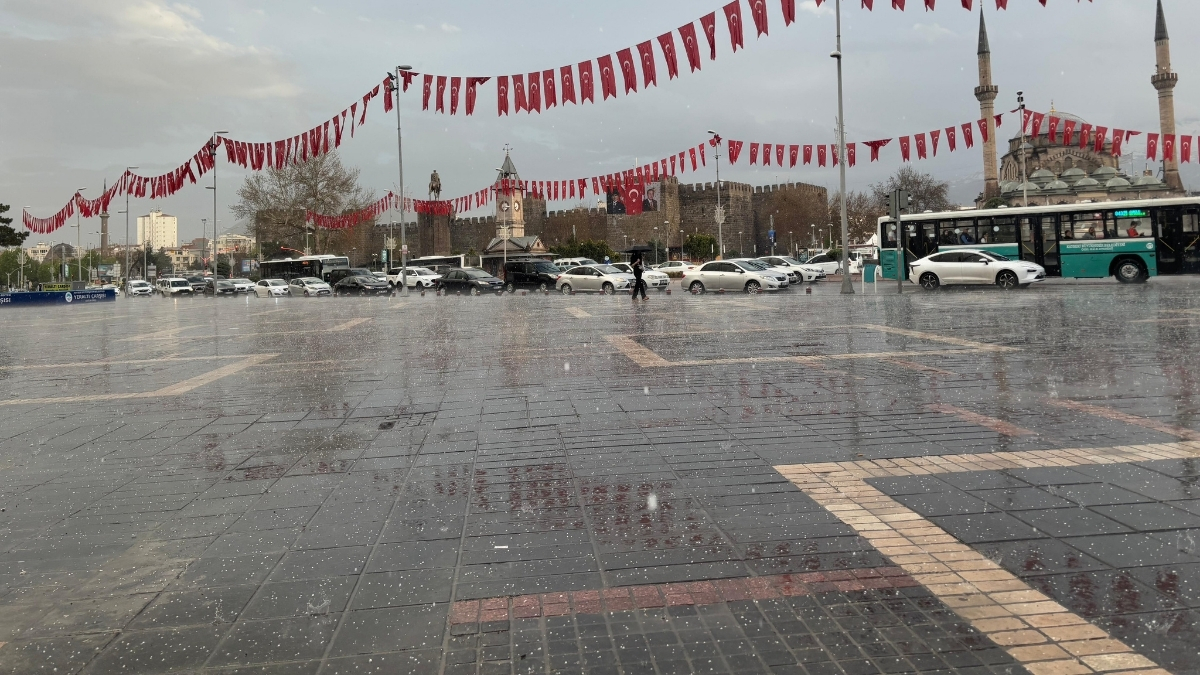 Kyseri Yağmura Teslim Oldu (1)