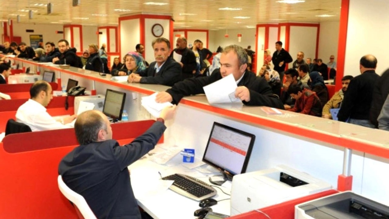 Yeni getirilen karekod uygulaması, yalnızca tapu devri ve taşınmaz satış işlemleri gibi belirli alanlarla sınırlı değil. Noterlikte hazırlanan her türlü resmî belge, bu yeni dijital güvenlik standardına tabi olacak. Vekaletnameler, tasdikli suretler, imza sirküleri gibi birçok farklı belge türü, karekod sayesinde anında doğrulanabilecek. Bu geniş kapsam, noterlik işlemlerinin tamamında güvenliği artıracak. Vatandaşlar, ellerindeki belgelerin sahte olup olmadığını hızlı ve kolay bir şekilde kontrol edebilecekler.

