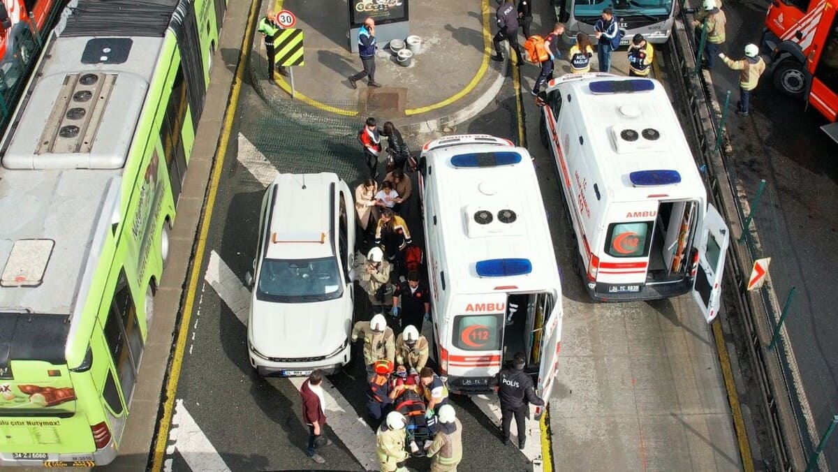 Metrobüs Kazası (10)