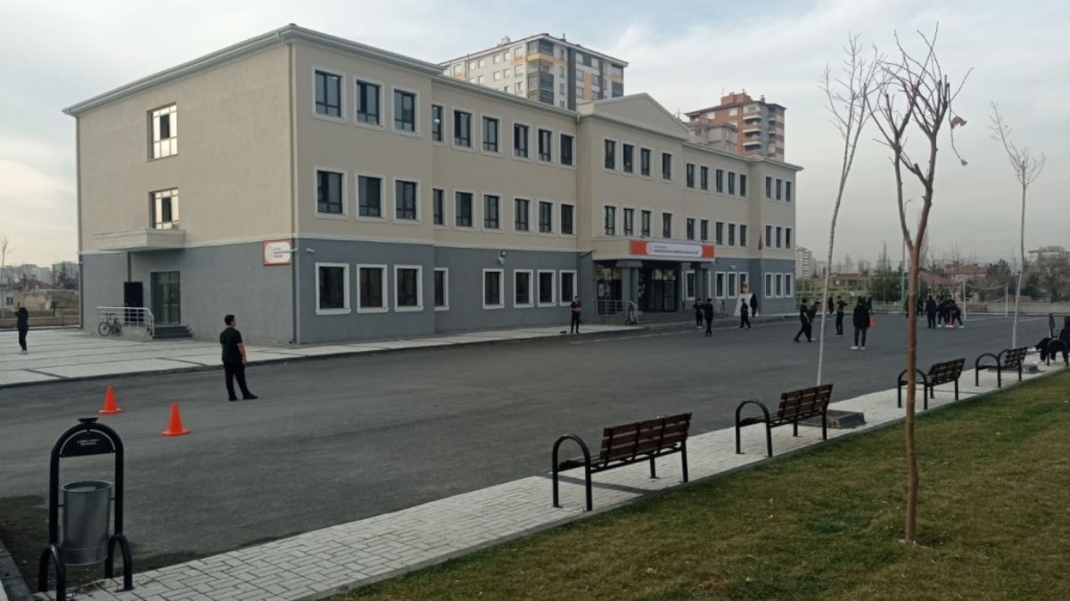 Mustafa Eminoğlu Yeniden Yapılıyor (7)