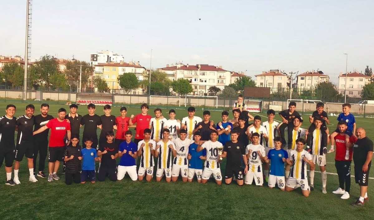 Talas Belediyespor Gençleri (2)