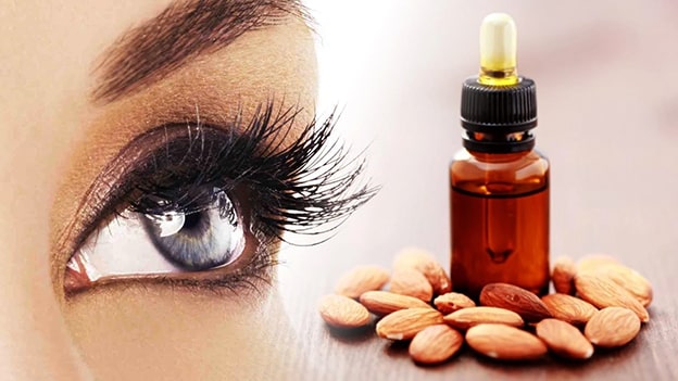 Kirpik Uzatan Doğal Yağlar
Kirpiklerinize düzenli olarak Hindistan cevizi yağı, badem yağı, Hint yağı ve argan yağı gibi doğal yağlar uygulayarak kısa sürede daha uzun, gür ve sağlıklı kirpiklere kavuşabilirsiniz. Bu yağlar, kirpikleri besler, nemlendirir ve dökülmeleri önler. İşte bu yağlarla kirpik bakımının detayları: