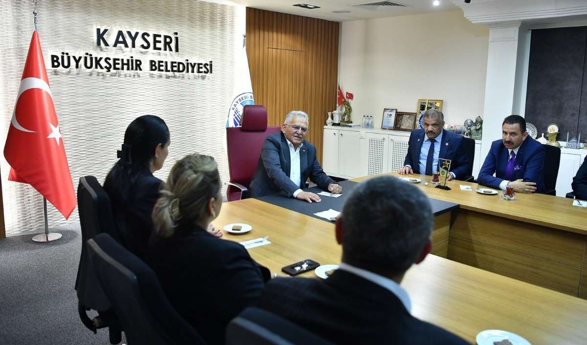 Akb Heyeti Büyükşehirde (1)