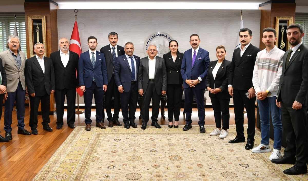 Akb Heyeti Büyükşehirde (3)