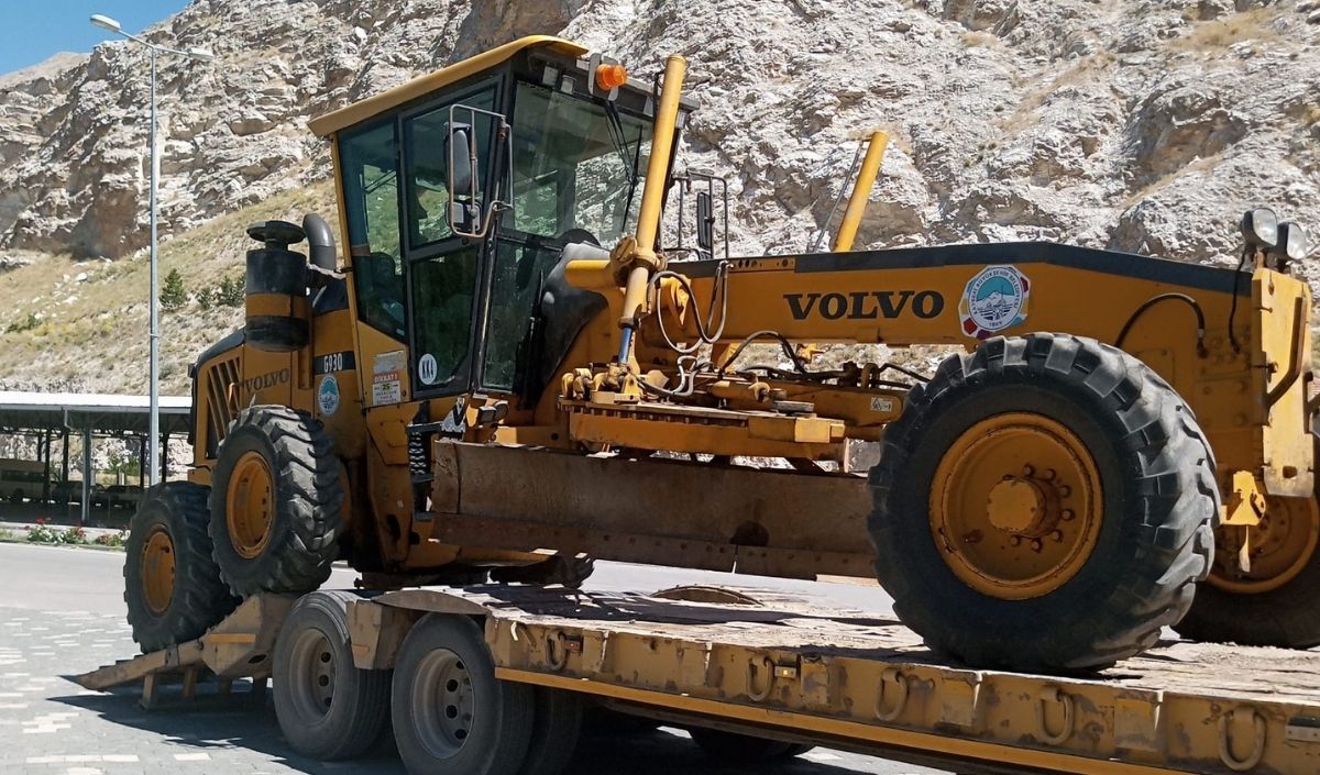 Akıkışla Belediyesi Greyder Yardımı (2)