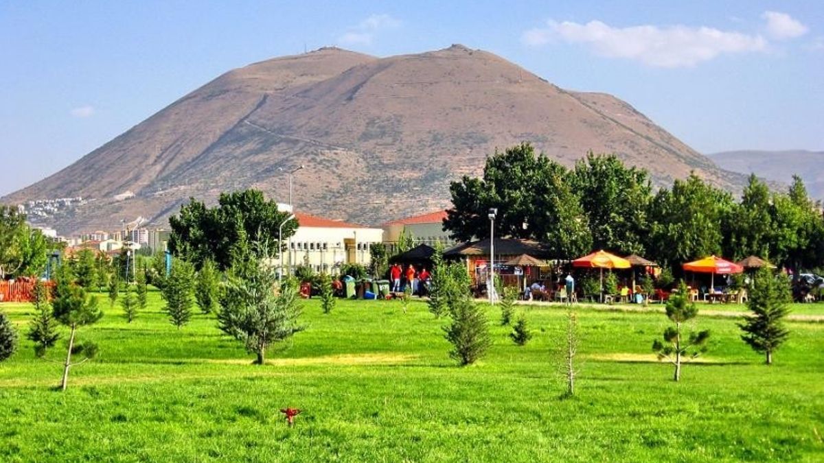 Ali Dağı Mezar (3)