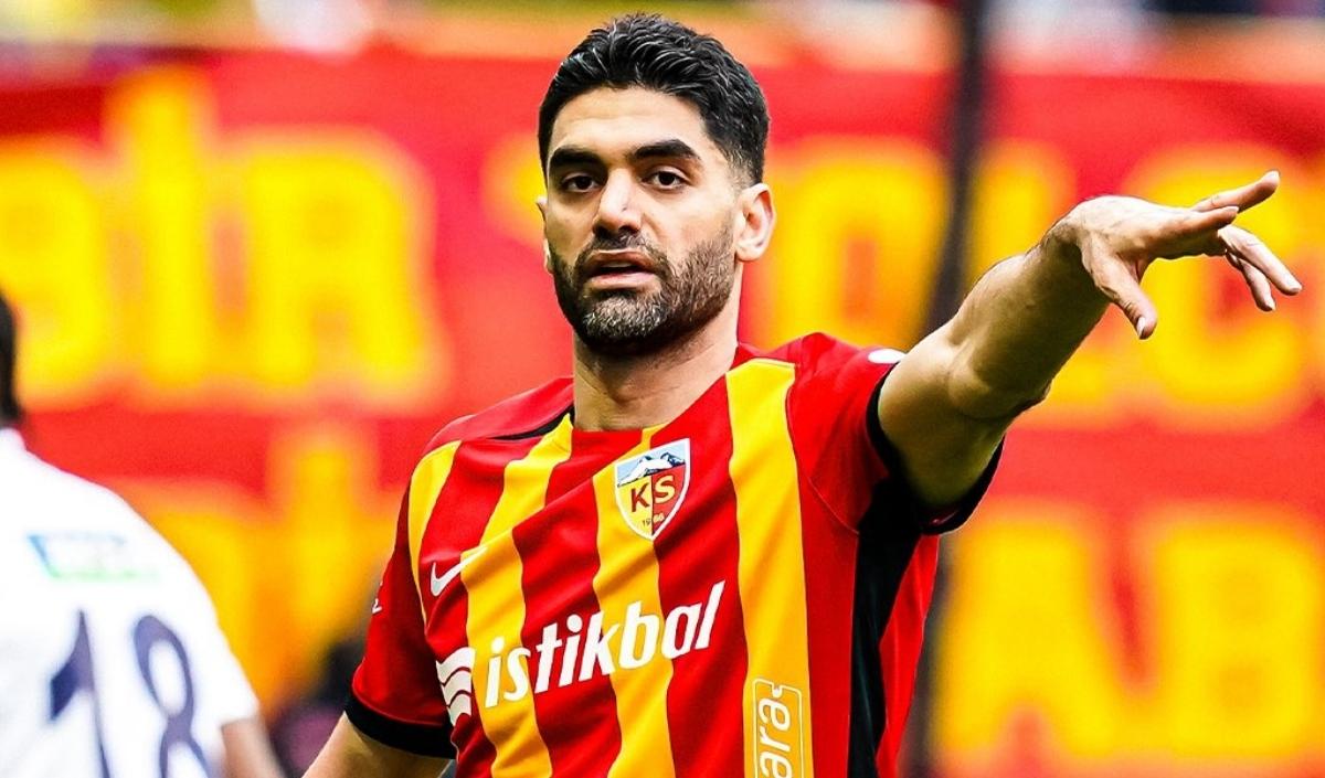 Ali Karimi Hosseini (1)