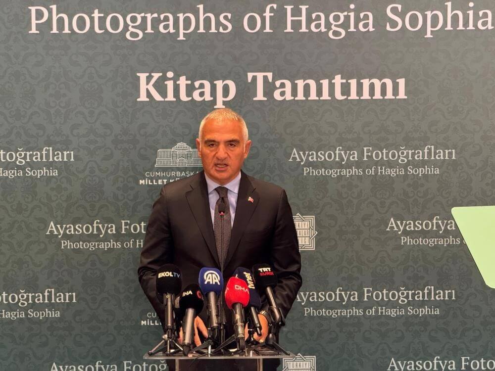 Kültür ve Turizm bakanı