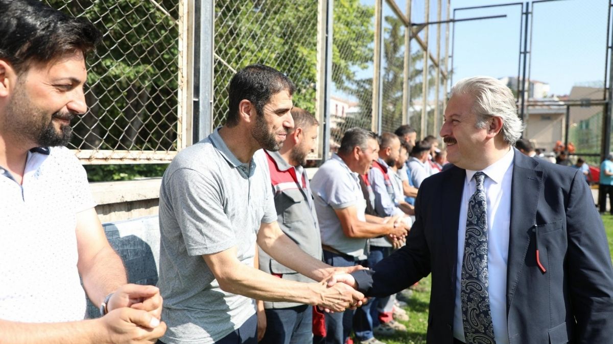 Başkan Palancıoğlu Mesaiye Bakın Nasıl Başladı (4)