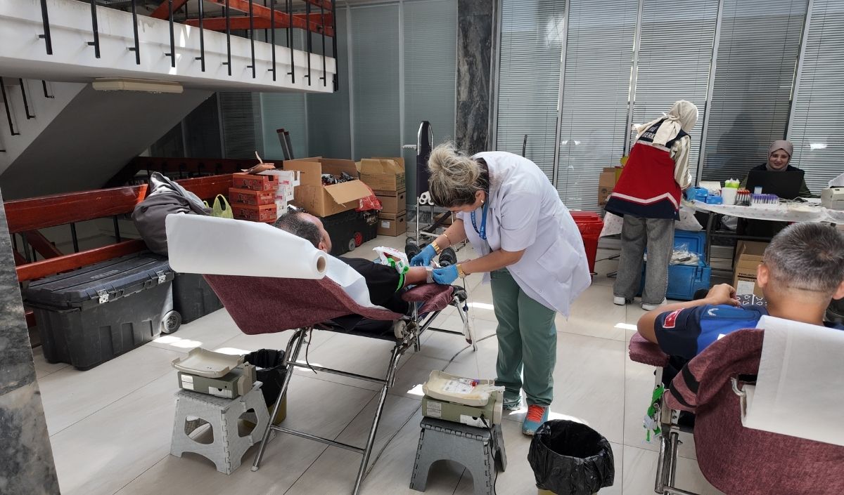 Büyükşehir Kan Bağışı (2)