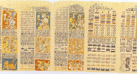 3. Dresden Kodeksi
800 yıllık Dresden Kodeksi, Maya kültürüne ait 39 sayfalık bir metin. Venüs’ün evrelerini izleyen bir takvim içeren bu kodeks, Mayaların ritüellerini doğru zamanlarda gerçekleştirmesini sağlıyordu. Almanya’daki Kraliyet Kütüphanesi’nde bulunan kodeks, Hristiyan misyonerler tarafından yok edilen diğer Maya metinlerinden kurtulmayı başarmış bir hazine olarak varlığını sürdürüyor.