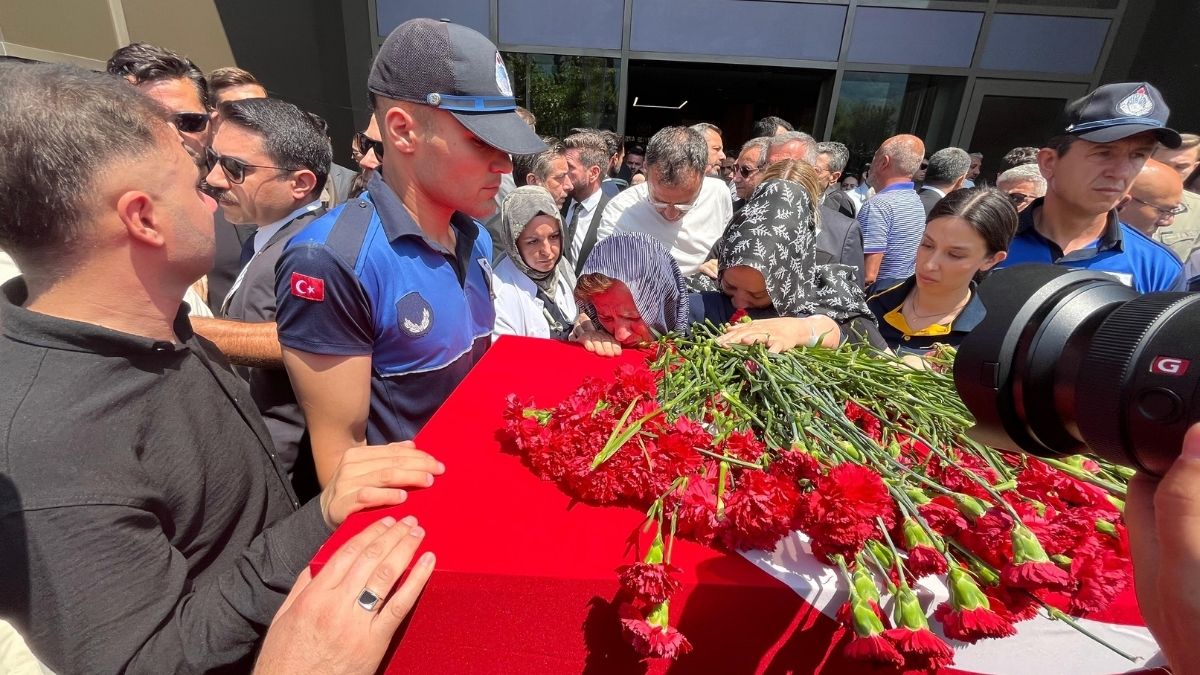 Ferdi Zeyrek Defnedildi (1)