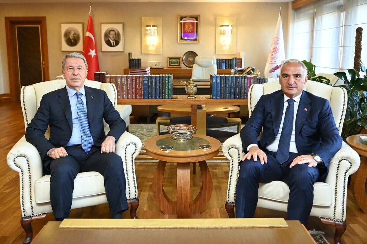 hulusi akar