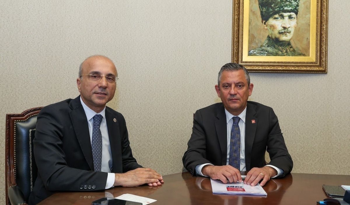 Kayseri Milletvekili'nden Dikkat Çeken Paylaşım Kayyum Atamalarına Boyun Eğmeyeceğiz (1)