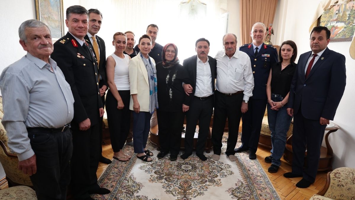 Kayseri Valisi Bu Bayramda Da Onları Unutmadı! Tek Tek Ziyaret Etti (3)