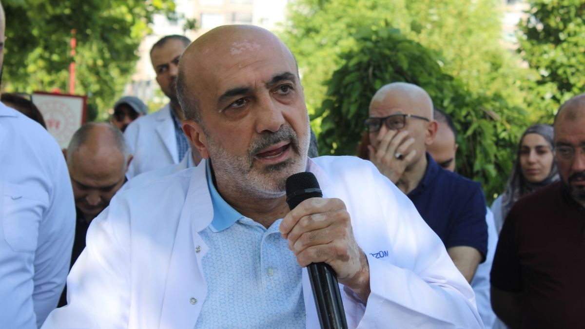 Kayseri'de Doktorlardan Örnek Hareket! Hayatını Kaybeden Çocuklar Için Fidan Diktiler (2)