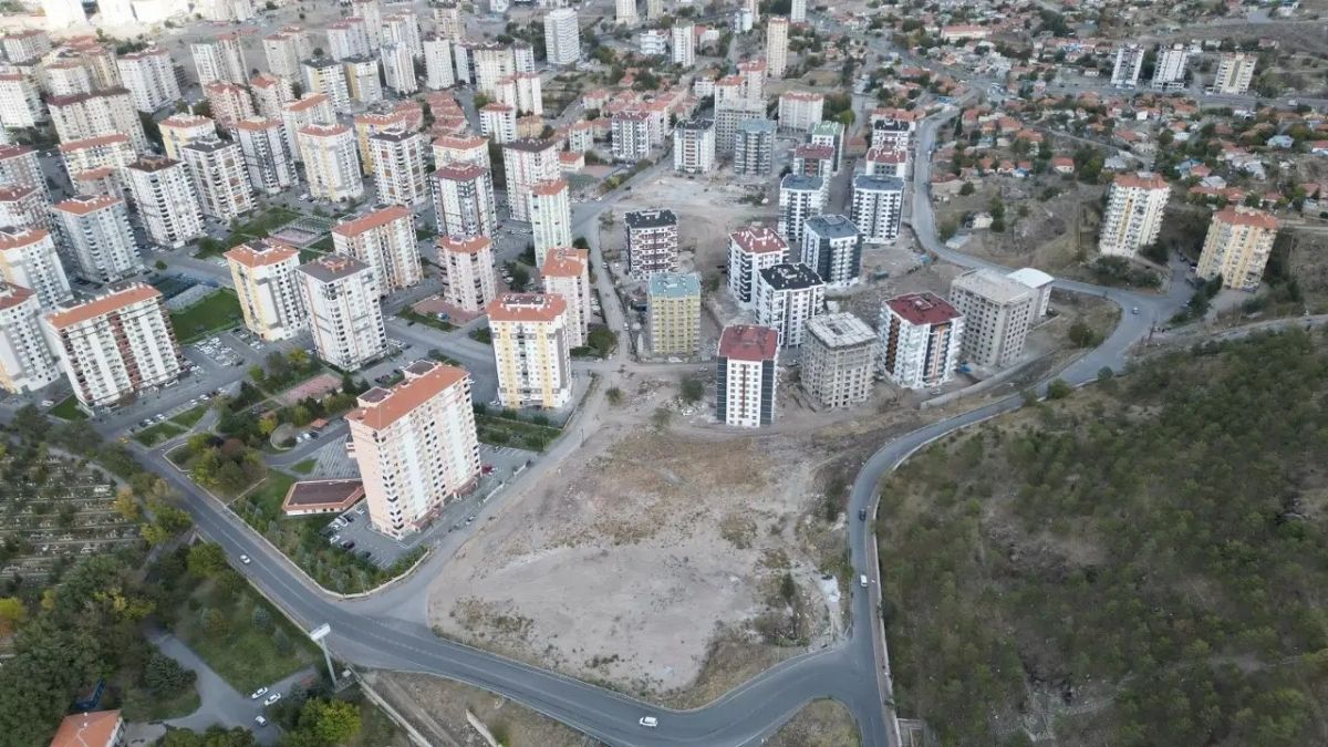 Kayseri’de Mahalleler Baştan Sona Değişiyor! 70 Blok, 3 Bin Daire, 100 Dükkan Tamamlandı (2)