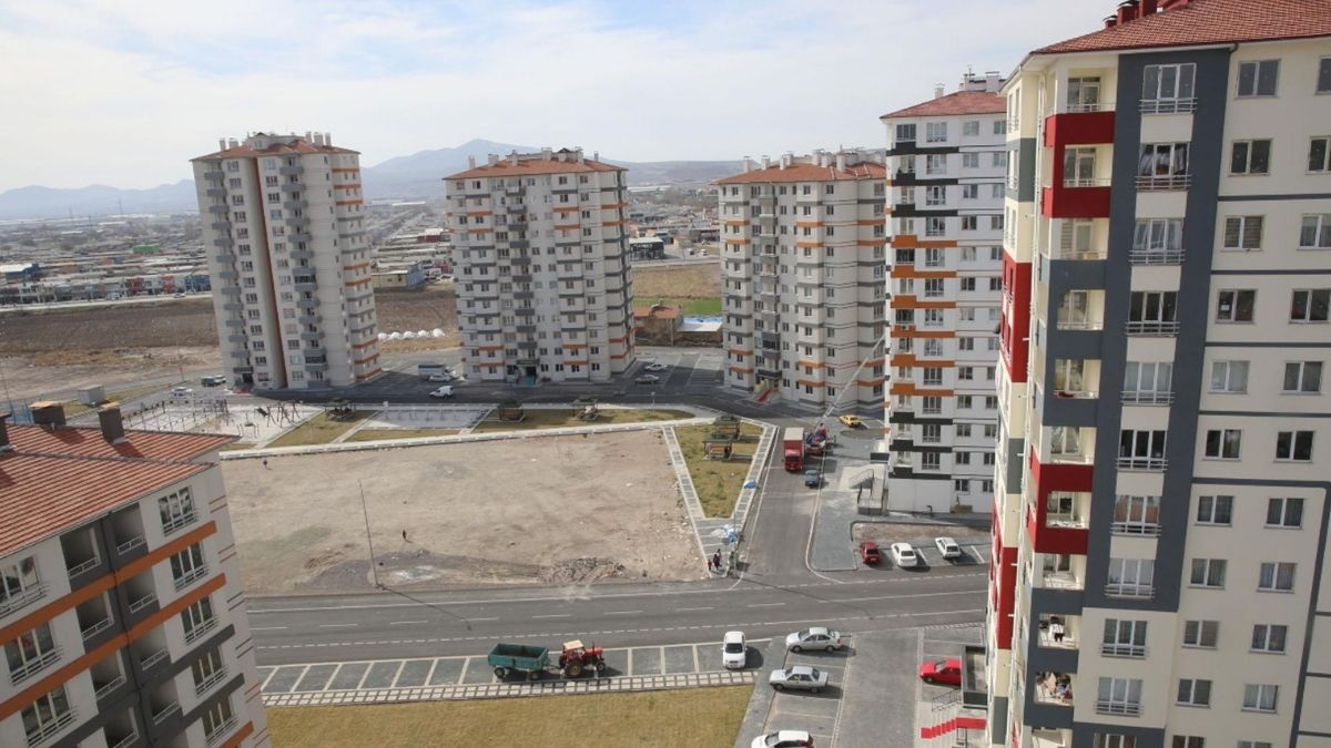 Kayseri’de Mahalleler Baştan Sona Değişiyor! 70 Blok, 3 Bin Daire, 100 Dükkan Tamamlandı (3)