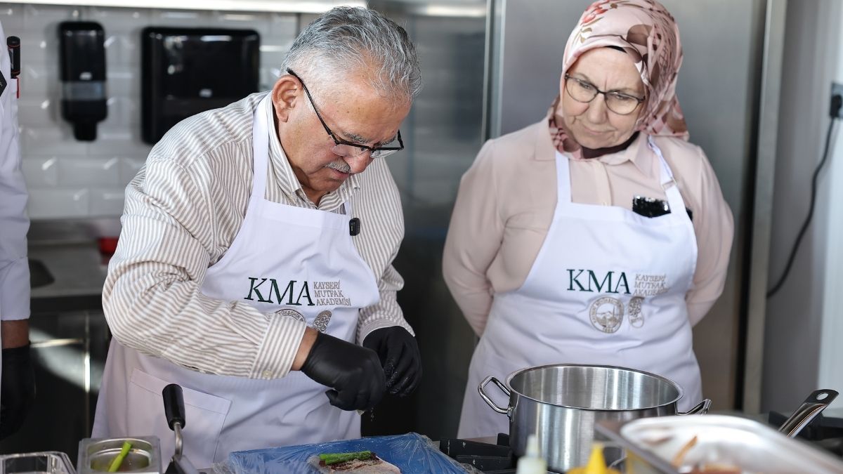 Kayseri'de Öğrencilere Müjde! Bu Bölüme Girenlere Önce Burs Sonra Iş (2)