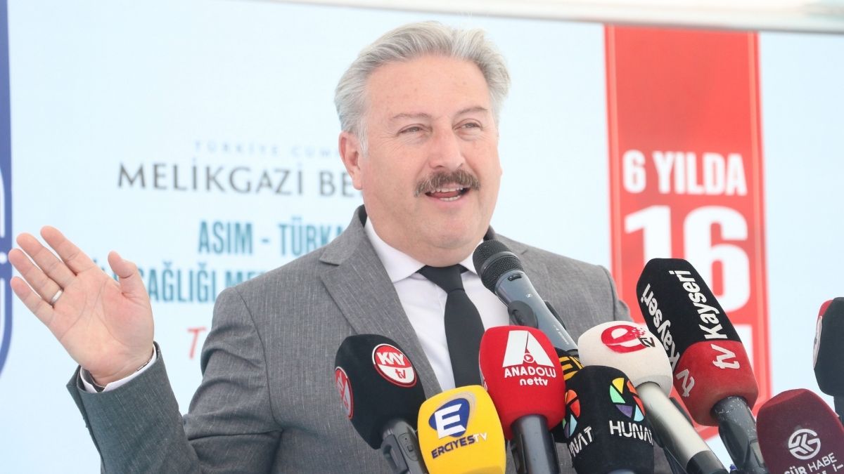 Kayseri'de Sağlık Merkezinin Temeli Atıldı! Yapımını O Aile Üstlendi (1)