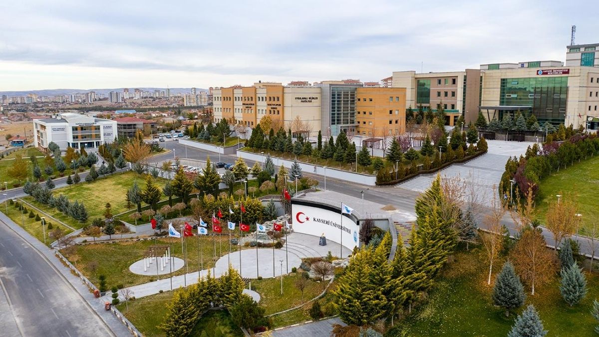 Kayseri'de Üniversitelerden Büyük Başarı! 3 Tanesi Ilk Binde (3)