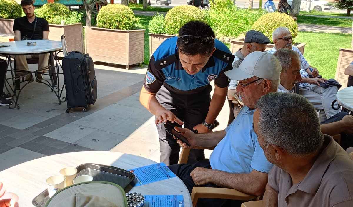 Kayseri’de Vatandaşın Telefonuna Polis Bunu Yükledi