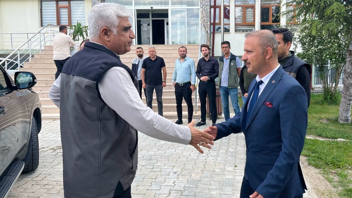 Kayseri’ye Bağlı Müdür Görevine Başladı! İlk Ziyaret O Isimden Oldu (1)