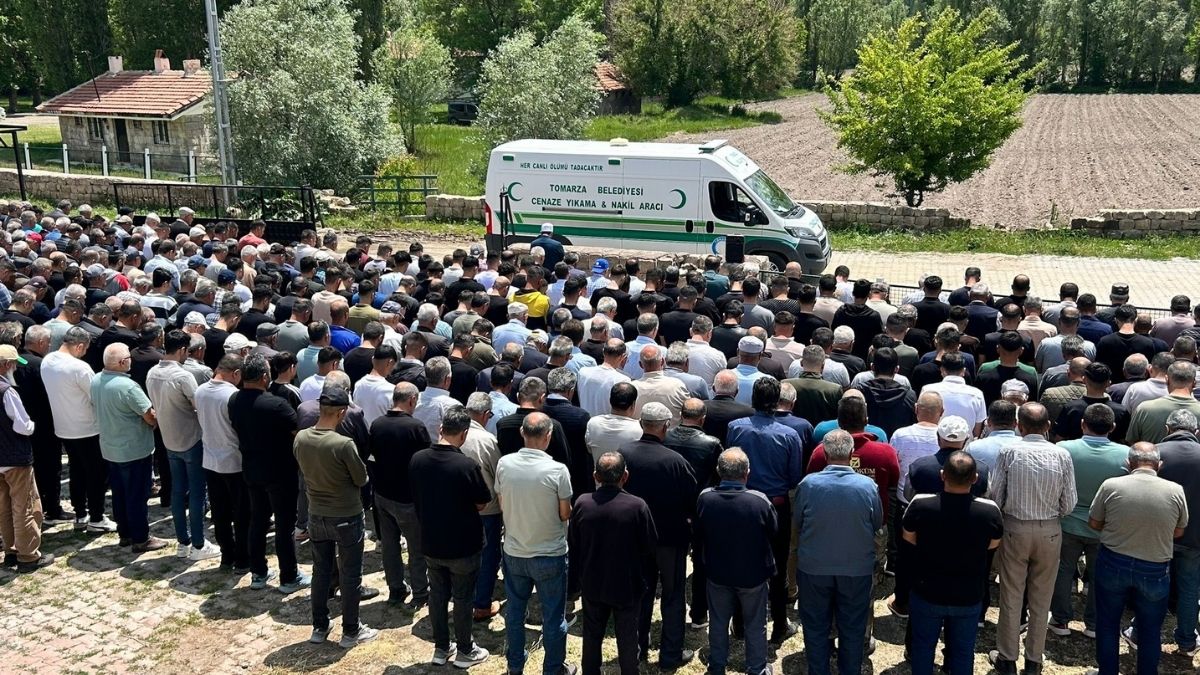 Keneden Torağa Verildi (3)