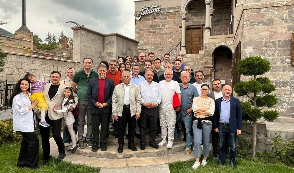 Memduh Büyükkılıç, Meslektaşları İle Buluştu (2)