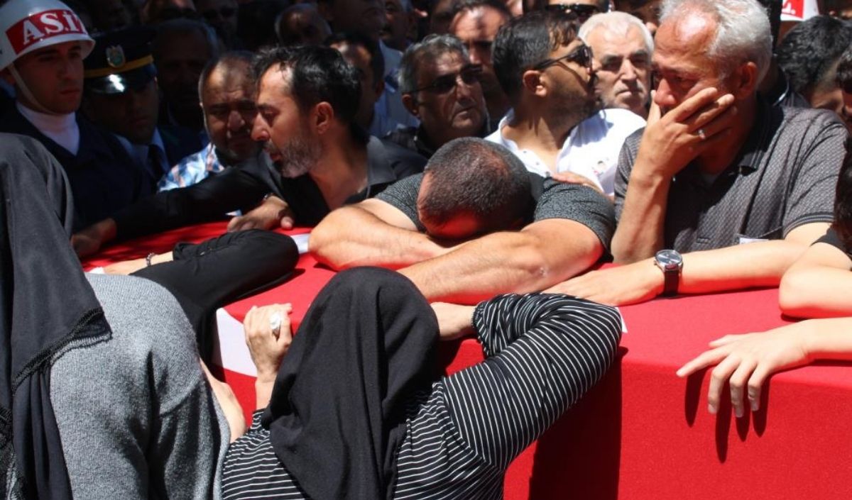 Şehi̇t Ümi̇t Üzüm Son Yolculuğuna Uğurlandi (4)