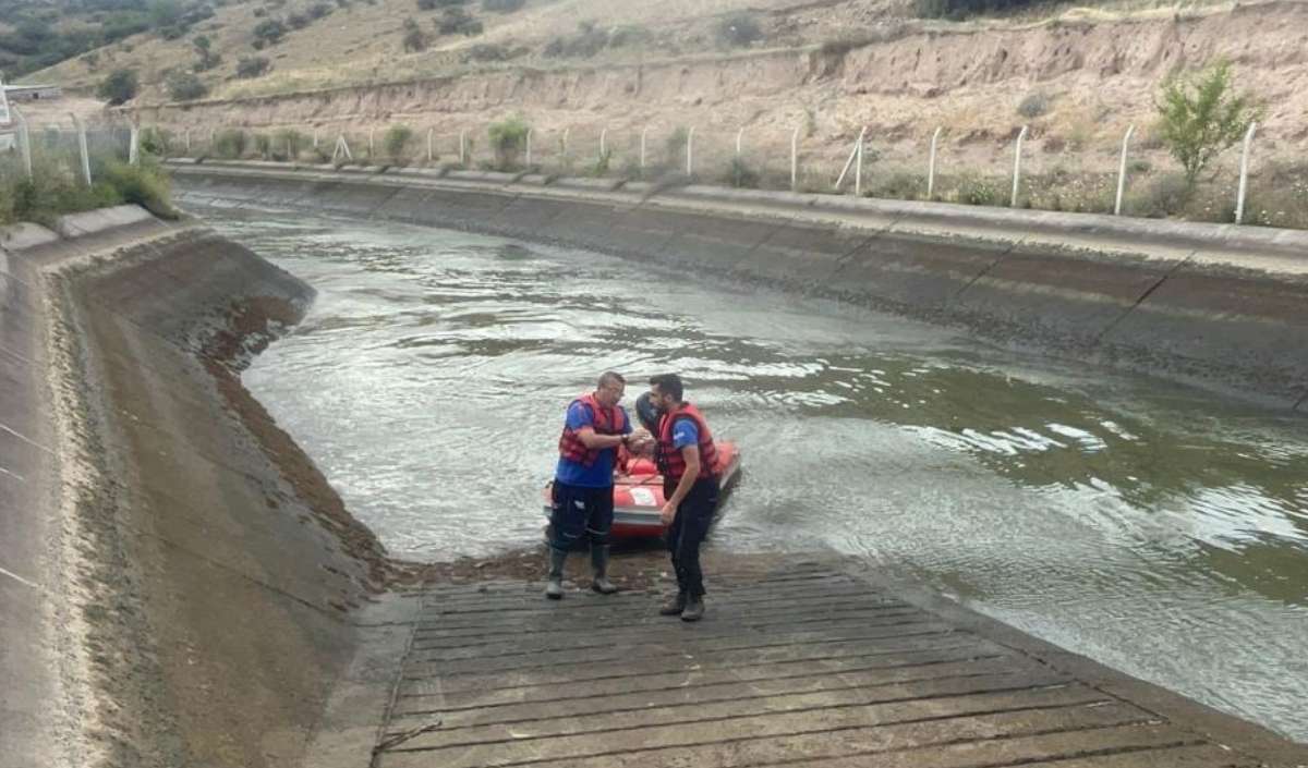 20 Yaşındaki Gençten Acı Haber Geldi! (3)
