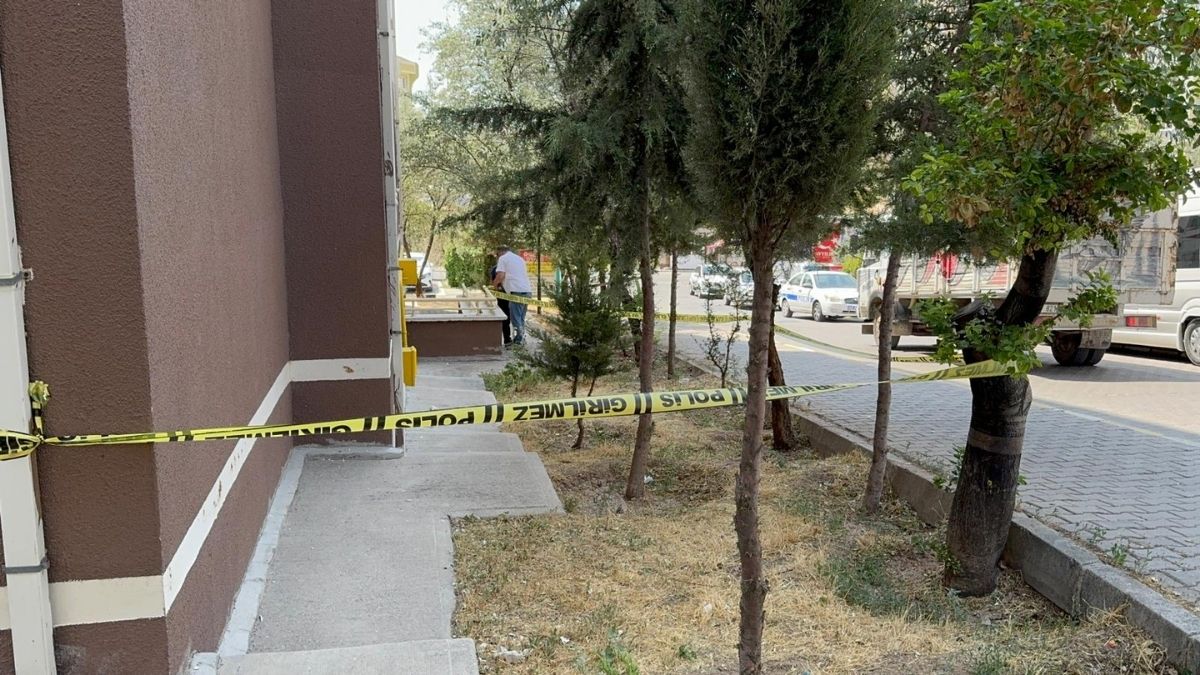 4. Kattan Düşen Çocuk Ağır Yaralandı (1)-1