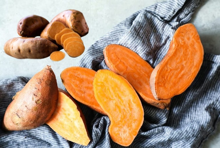 5. Tatlı Patates
Tatlı patates, vitaminler, mineraller, lif ve antioksidanlarla doludur ve biyotin açısından en iyi sebzelerden biridir.
Pişmiş tatlı patates (125 g): 2.4 mcg biyotin, DV’nin %8’i