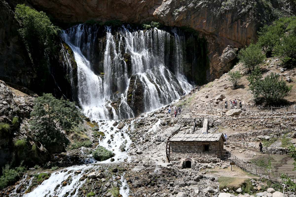kapuzbaşı şelaleleri