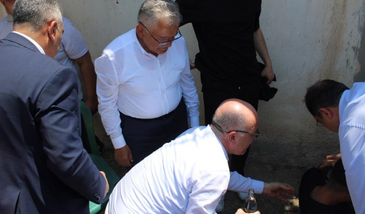 Açılışta Bayılan Genç (3)