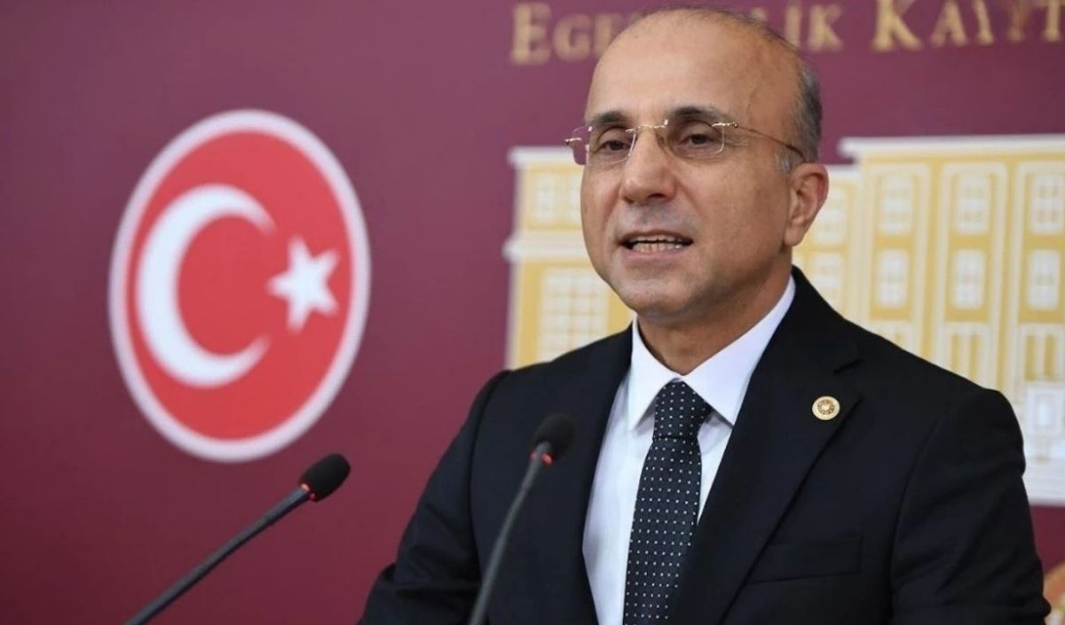 Aşkın Genç Izmir Yangını (1)
