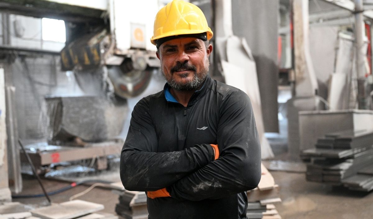 Ekmeği̇ni̇ Taştan Çikariyor (3)