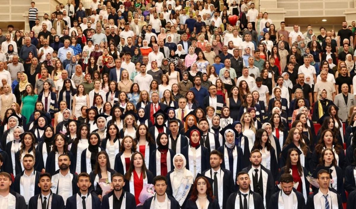 Erü Sağlık Mezuniyeti 4 Temmuz (2)