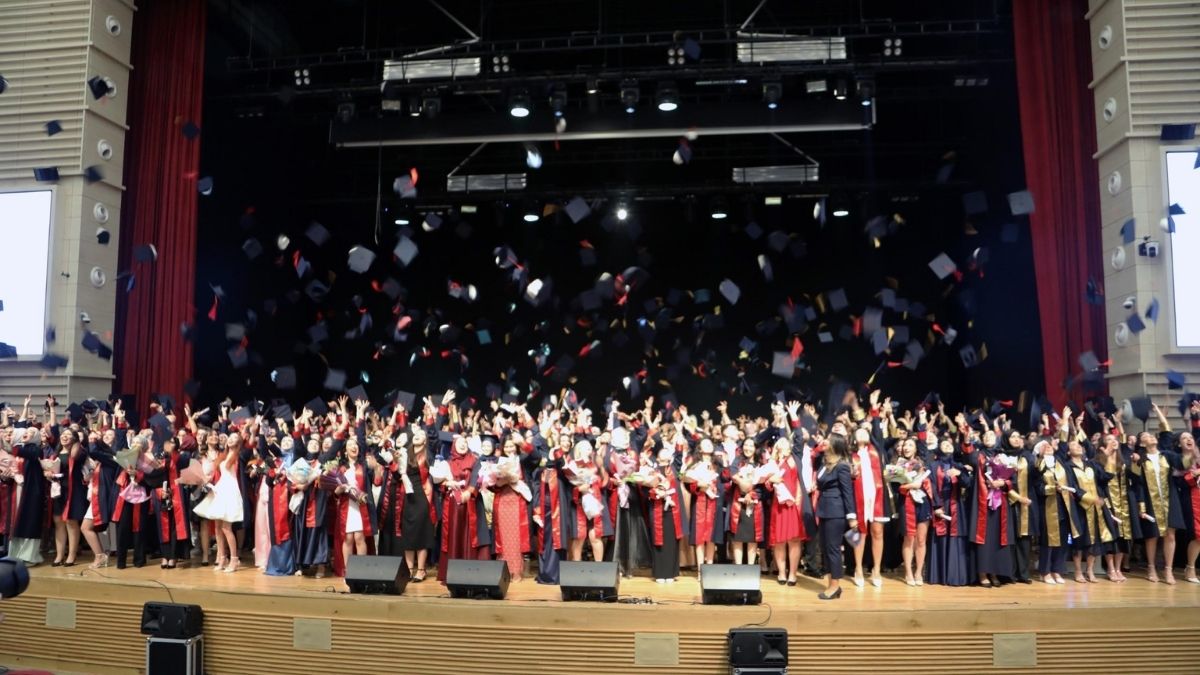 Erü Veterinerlik Mezuniyet (4)